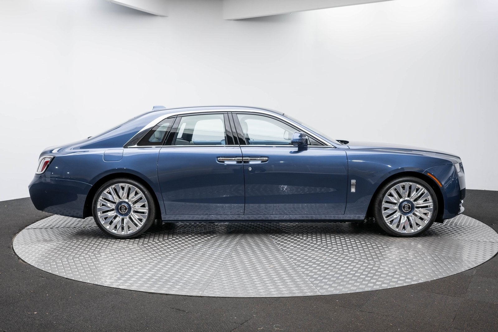 2026 Rolls-Royce Ghost 