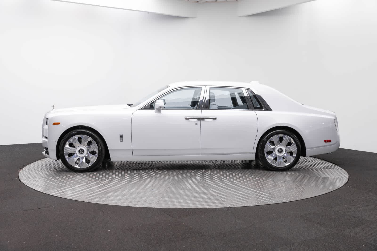 Rolls-Royce Phantom 2027 