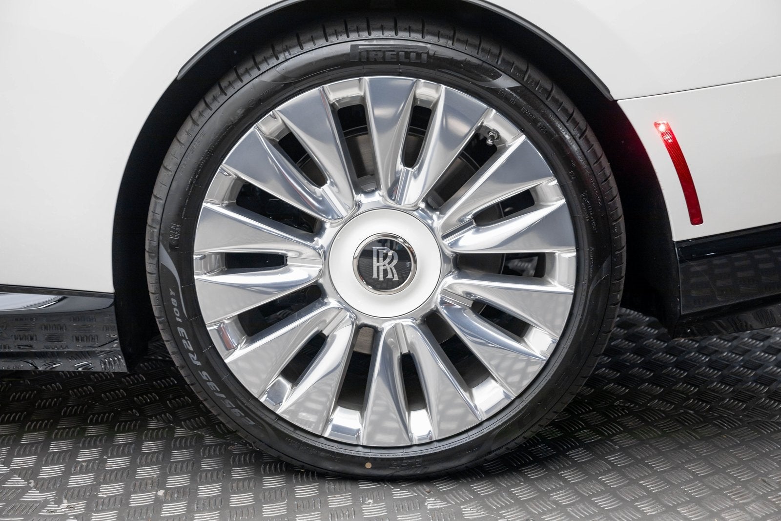 2026 Rolls-Royce Spectre 