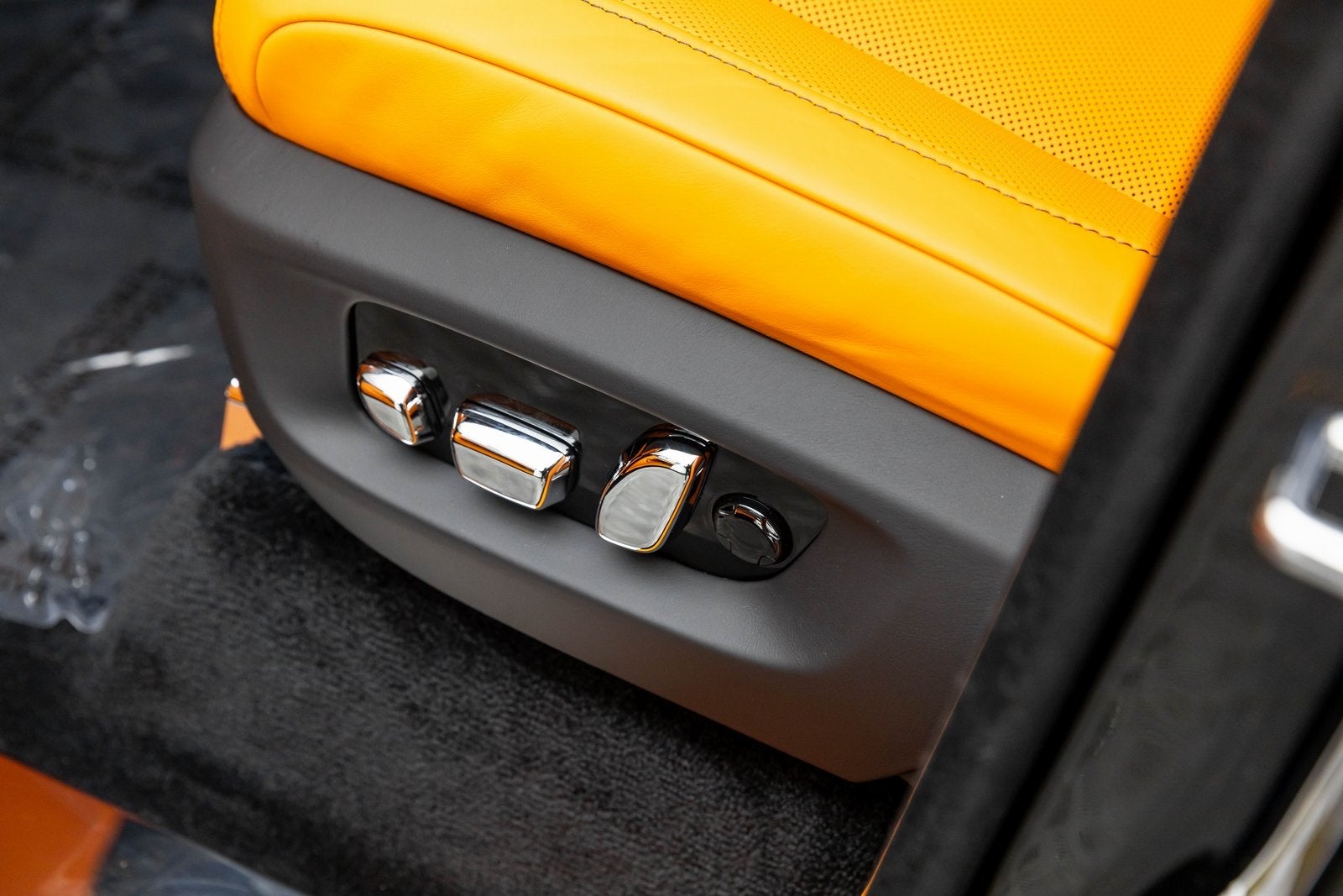 2026 Rolls-Royce Cullinan 