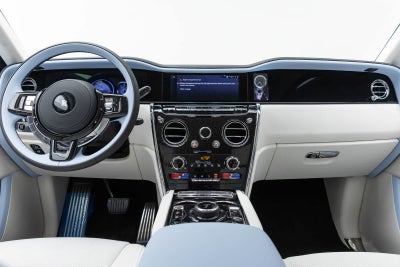Rolls-Royce Cullinan 2027 