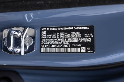 Rolls-Royce Cullinan 2027 