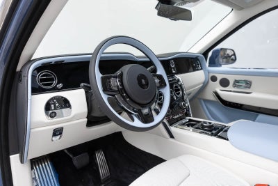 Rolls-Royce Cullinan 2027 