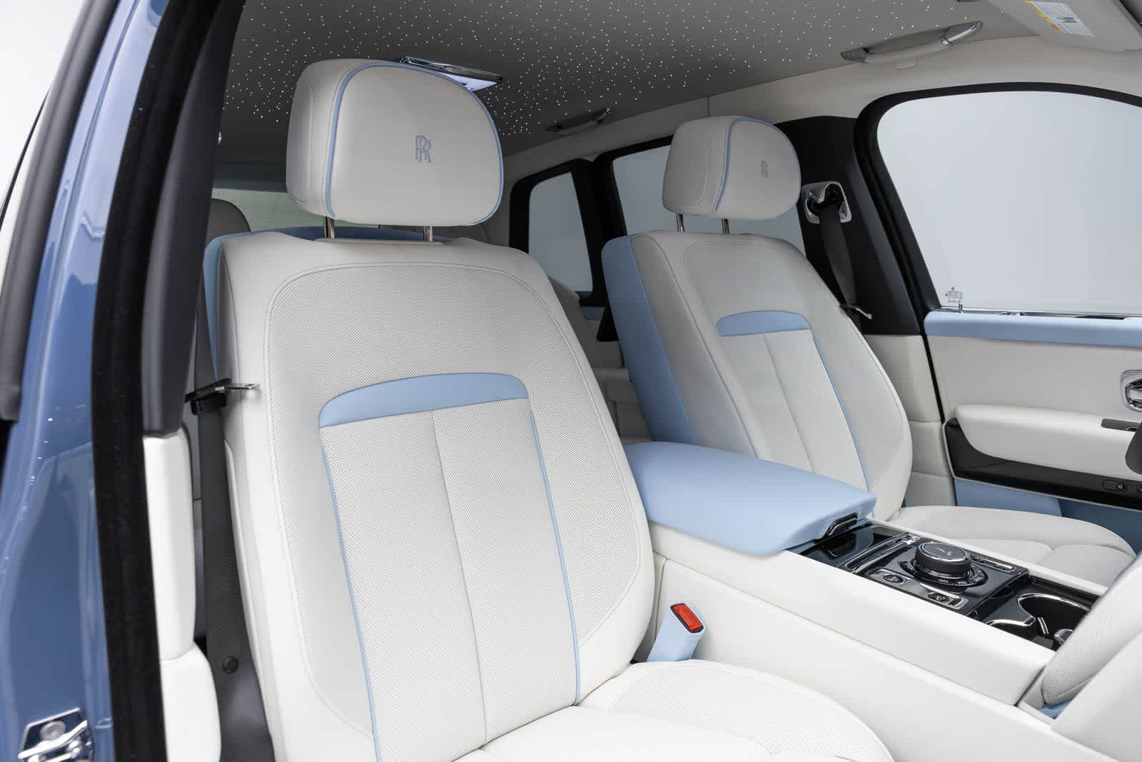 Rolls-Royce Cullinan 2027 