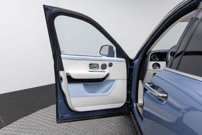 Rolls-Royce Cullinan 2027 