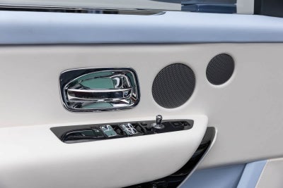 Rolls-Royce Cullinan 2027 