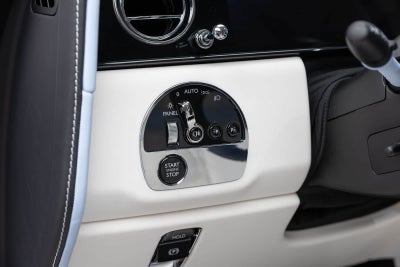 Rolls-Royce Cullinan 2027 