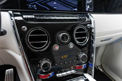 Rolls-Royce Cullinan 2027 
