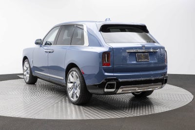 Rolls-Royce Cullinan 2027 