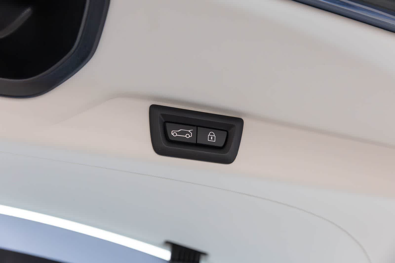 Rolls-Royce Cullinan 2027 