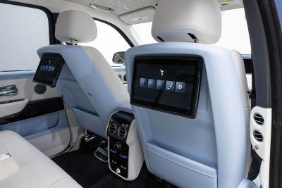 Rolls-Royce Cullinan 2027 
