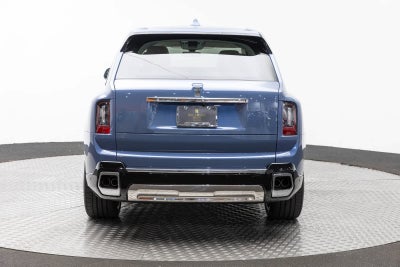 Rolls-Royce Cullinan 2027 