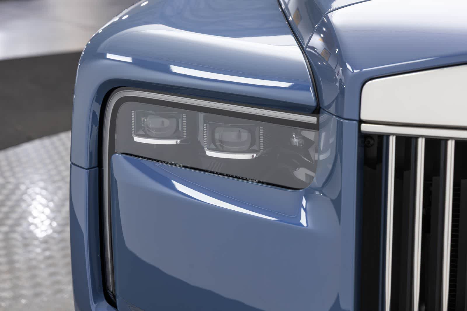 Rolls-Royce Cullinan 2027 