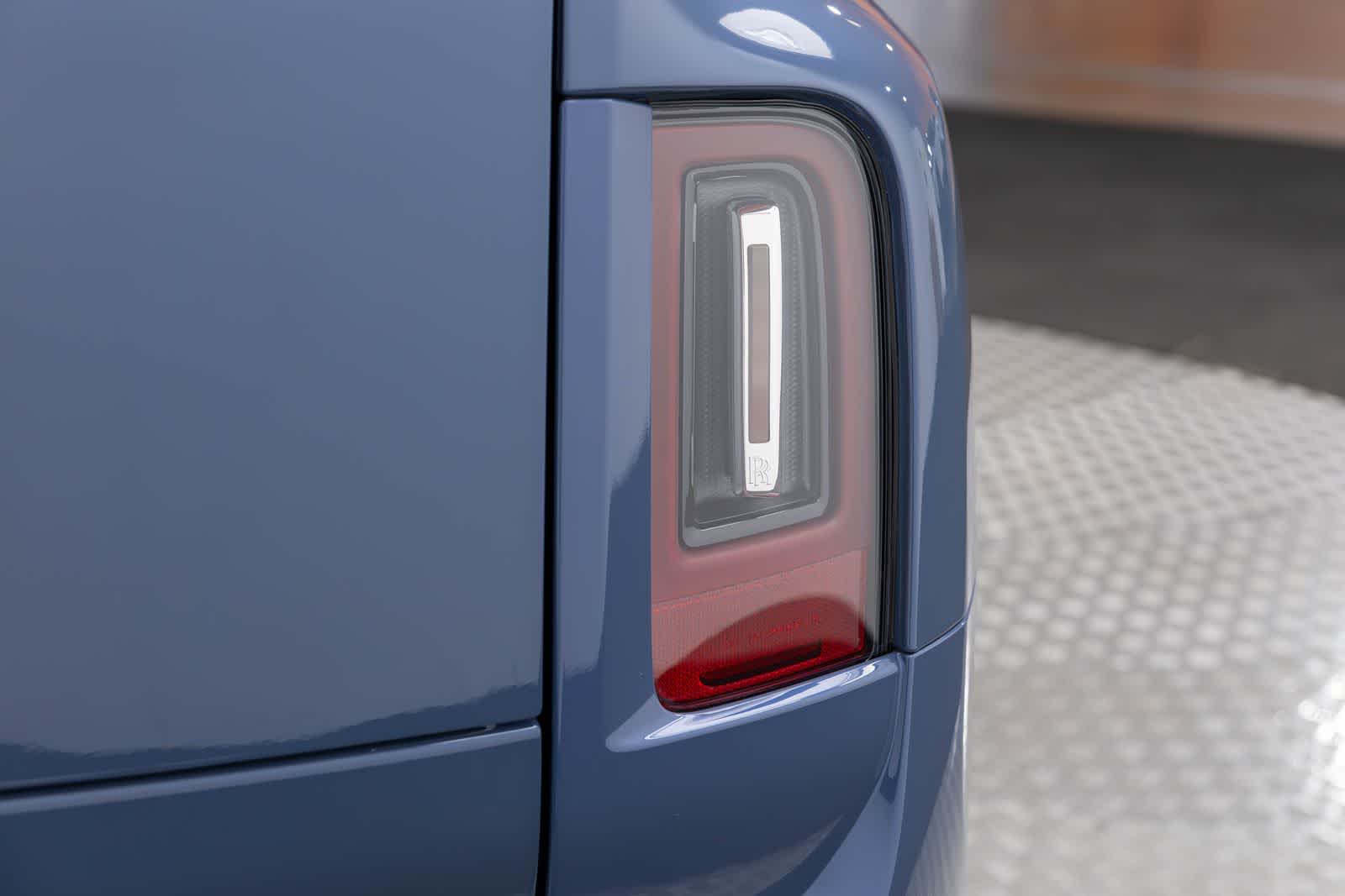 Rolls-Royce Cullinan 2027 