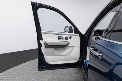 Rolls-Royce Cullinan 2027 
