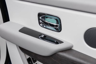 Rolls-Royce Cullinan 2027 