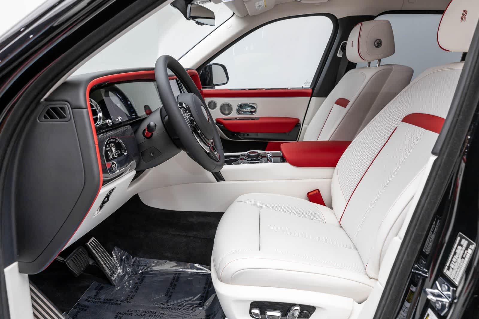 Rolls-Royce Cullinan Black Badge 2027
