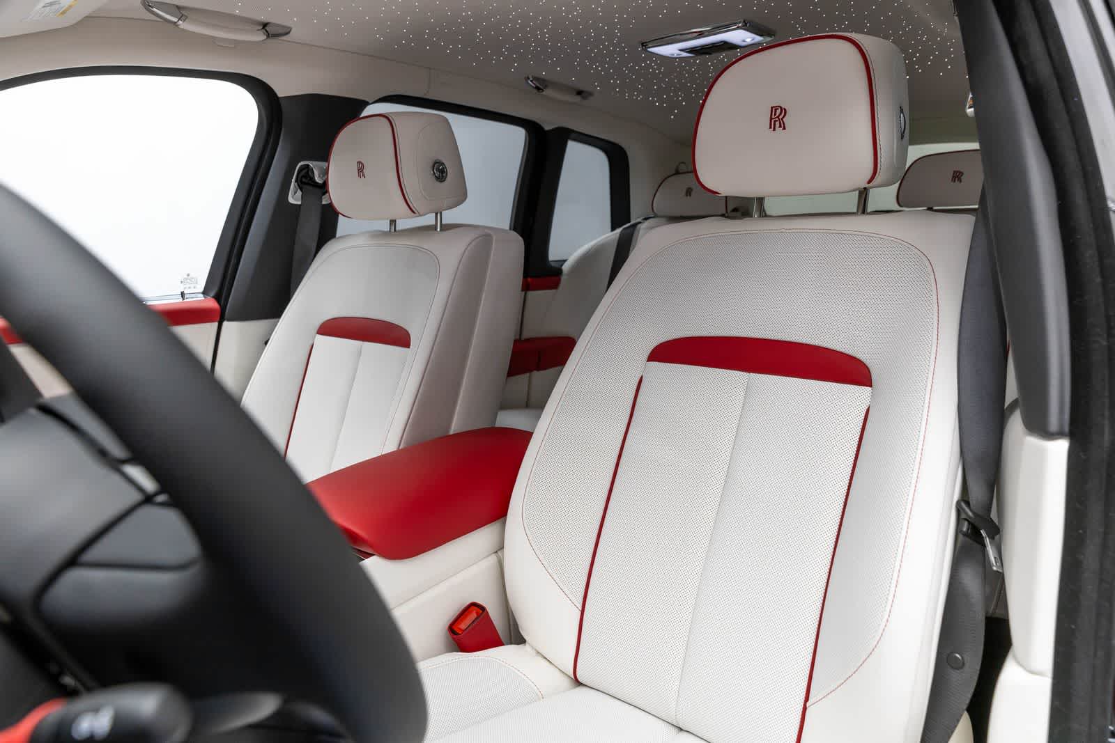 Rolls-Royce Cullinan Black Badge 2027