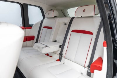 Rolls-Royce Cullinan Black Badge 2027