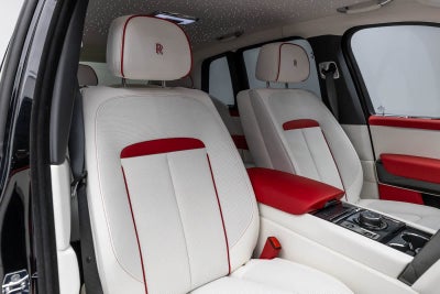 Rolls-Royce Cullinan Black Badge 2027