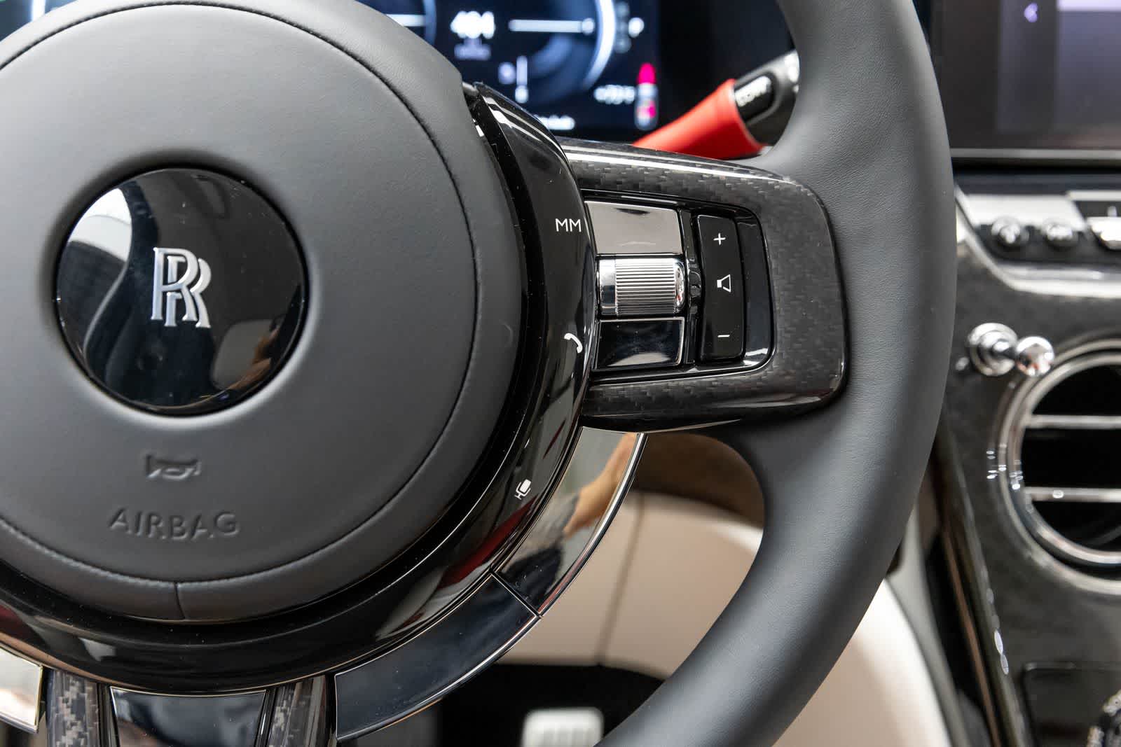 Rolls-Royce Cullinan Black Badge 2027