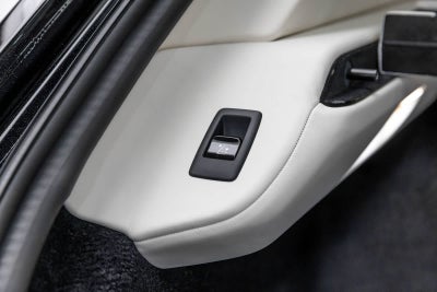 Rolls-Royce Cullinan Black Badge 2027