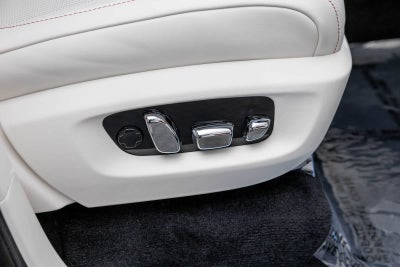 Rolls-Royce Cullinan Black Badge 2027