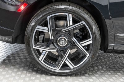 Rolls-Royce Cullinan Black Badge 2027
