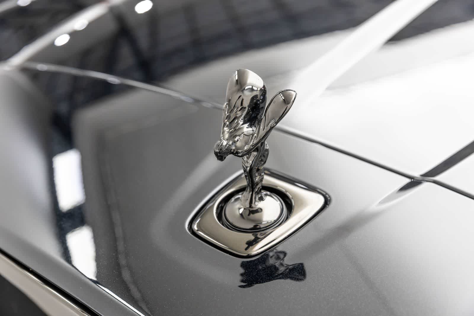 Rolls-Royce Cullinan Black Badge 2027