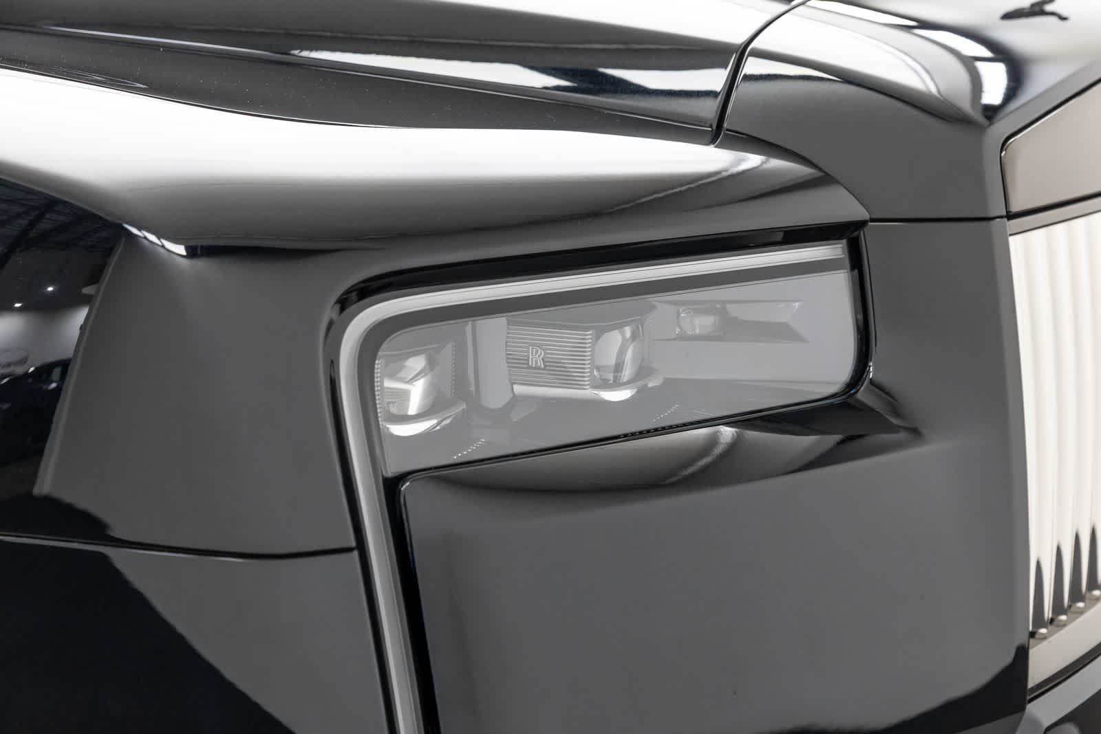 Rolls-Royce Cullinan Black Badge 2027