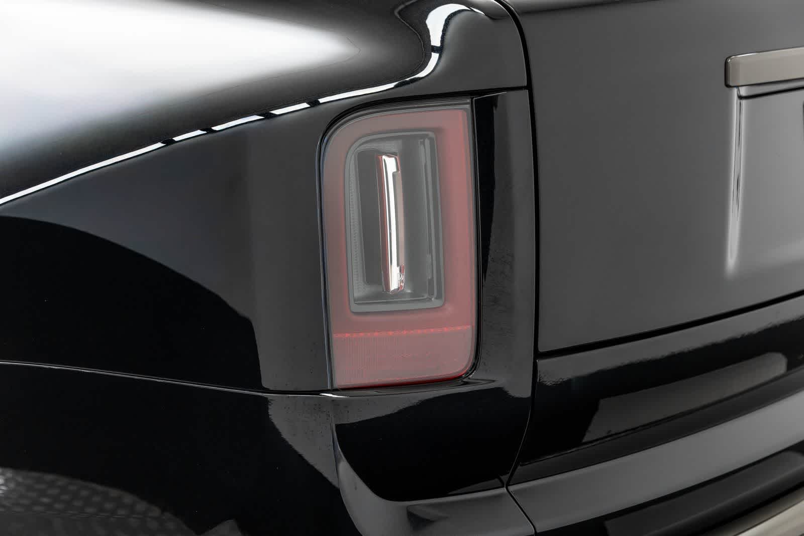 Rolls-Royce Cullinan Black Badge 2027