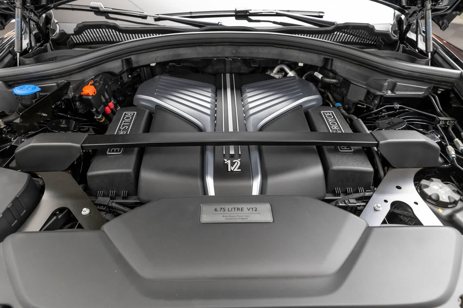 Rolls-Royce Cullinan Black Badge 2027