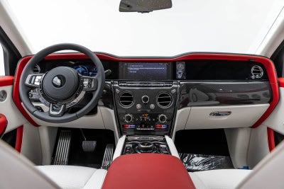Rolls-Royce Cullinan Black Badge 2027