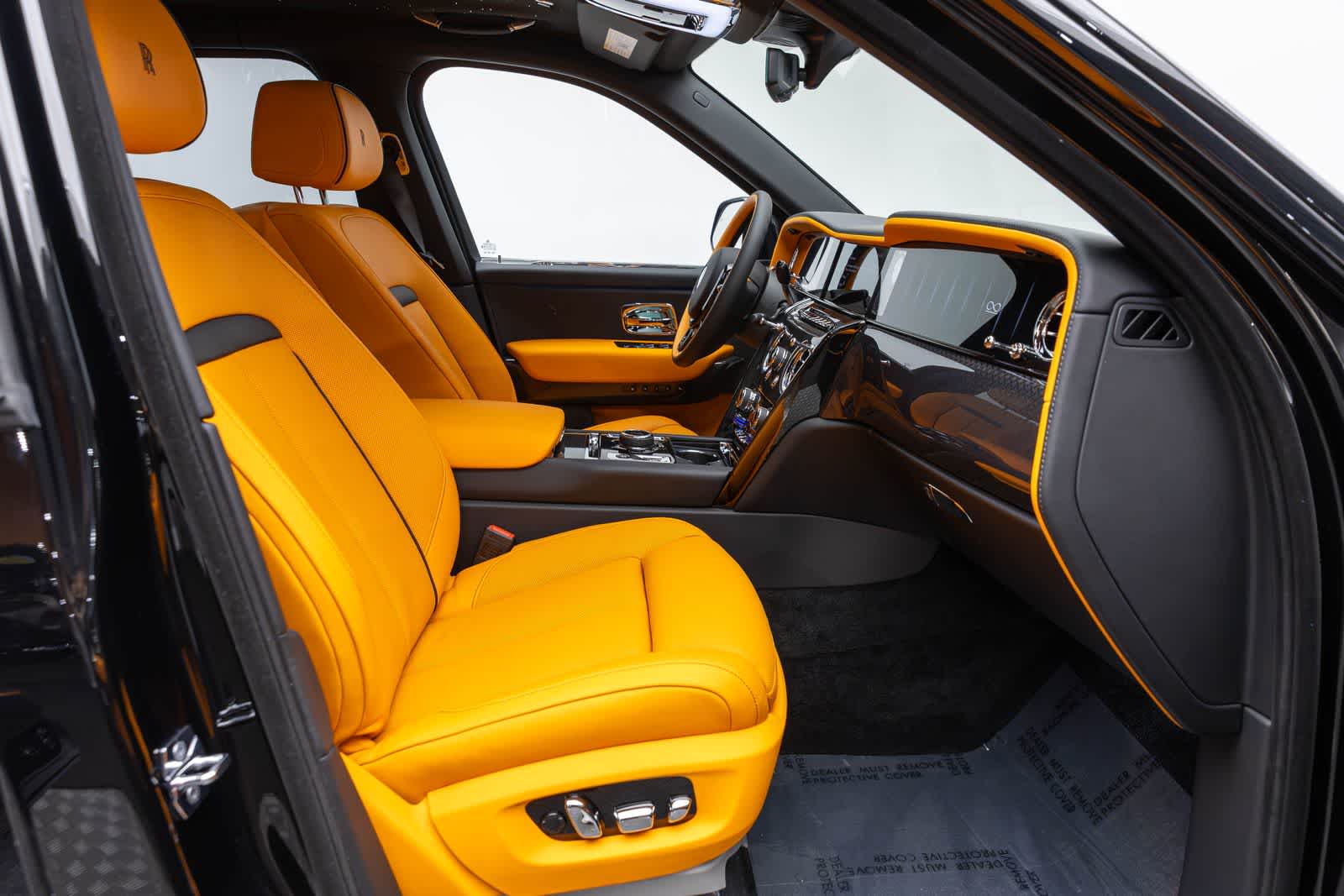 Rolls-Royce Cullinan Black Badge 2027