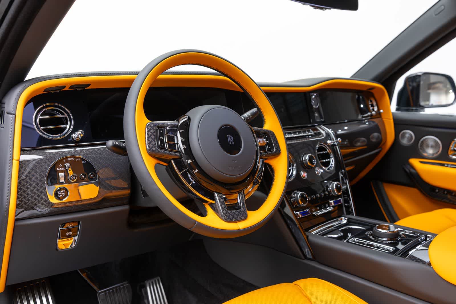 Rolls-Royce Cullinan Black Badge 2027