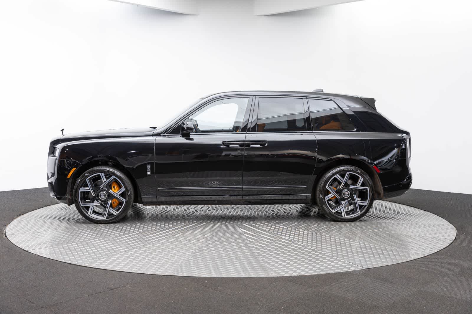 Rolls-Royce Cullinan Black Badge 2027
