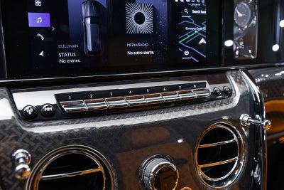 Rolls-Royce Cullinan Black Badge 2027