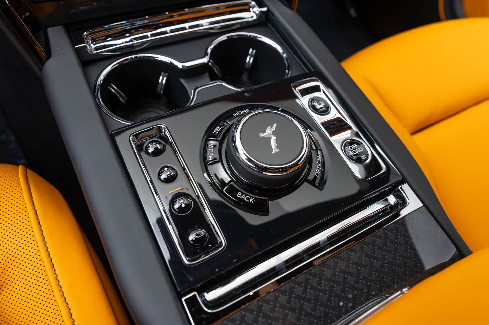 Rolls-Royce Cullinan Black Badge 2027
