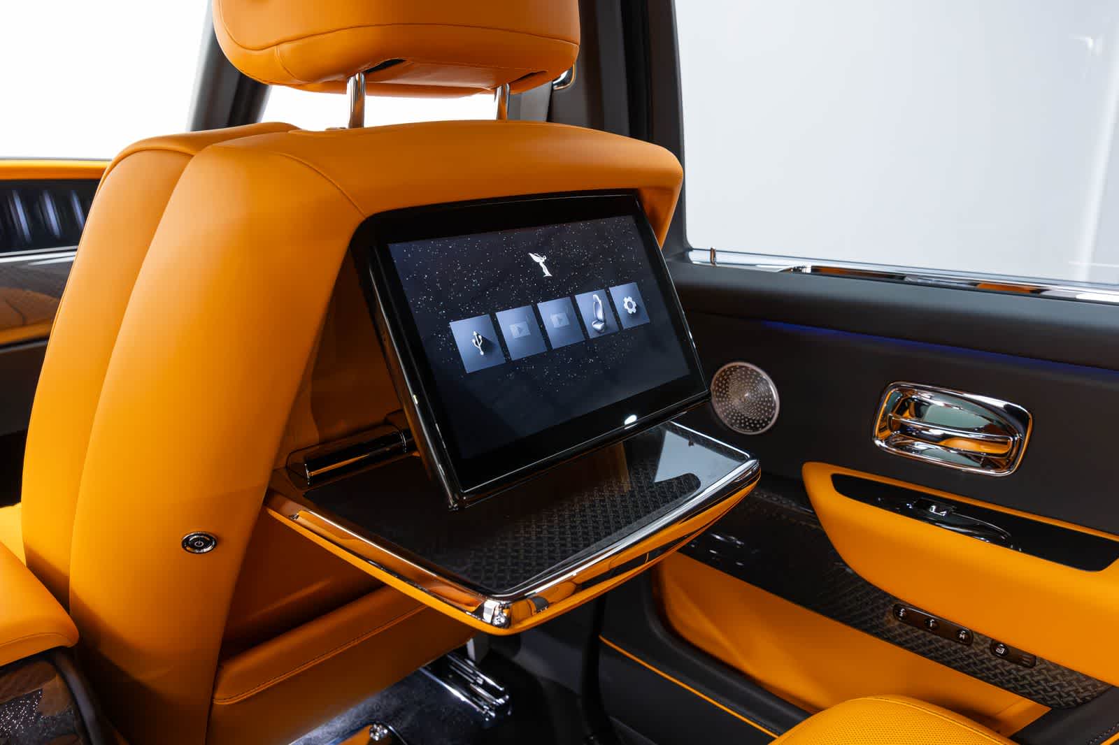 Rolls-Royce Cullinan Black Badge 2027