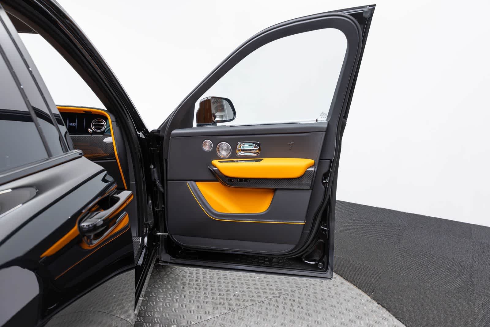 Rolls-Royce Cullinan Black Badge 2027