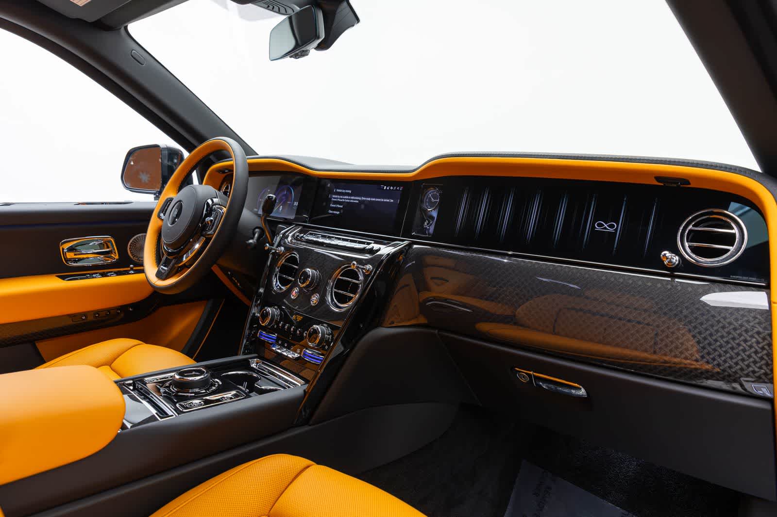 Rolls-Royce Cullinan Black Badge 2027