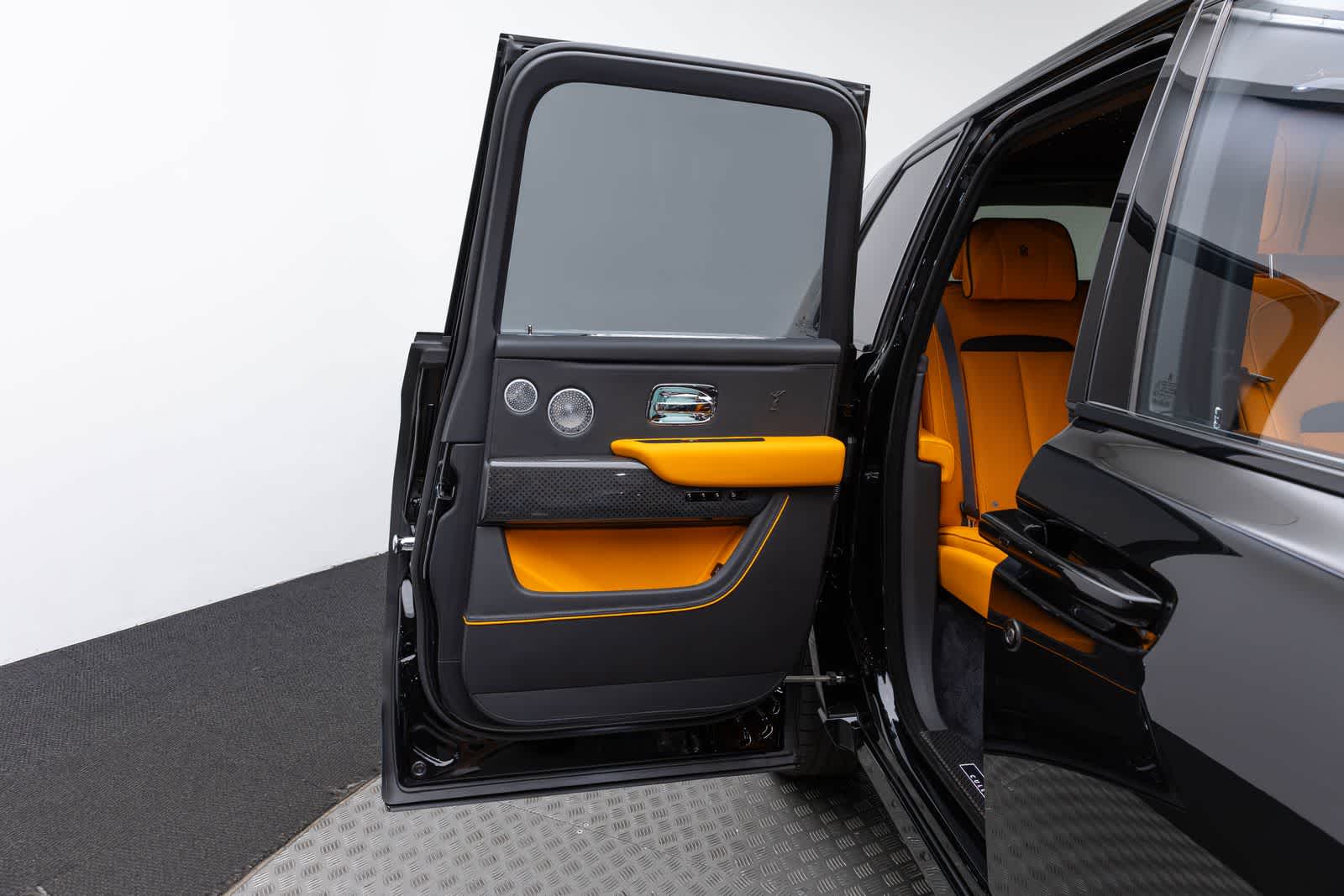 Rolls-Royce Cullinan Black Badge 2027