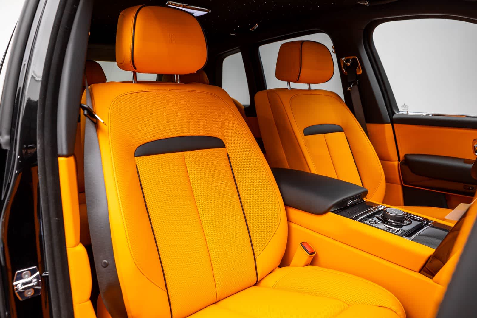 Rolls-Royce Cullinan Black Badge 2027