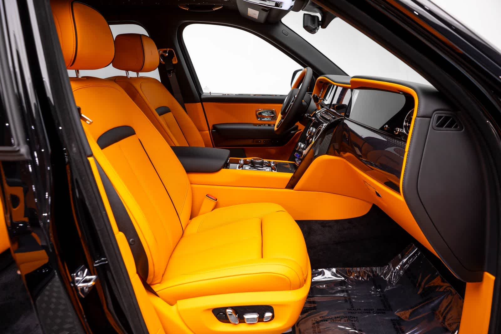 Rolls-Royce Cullinan Black Badge 2027