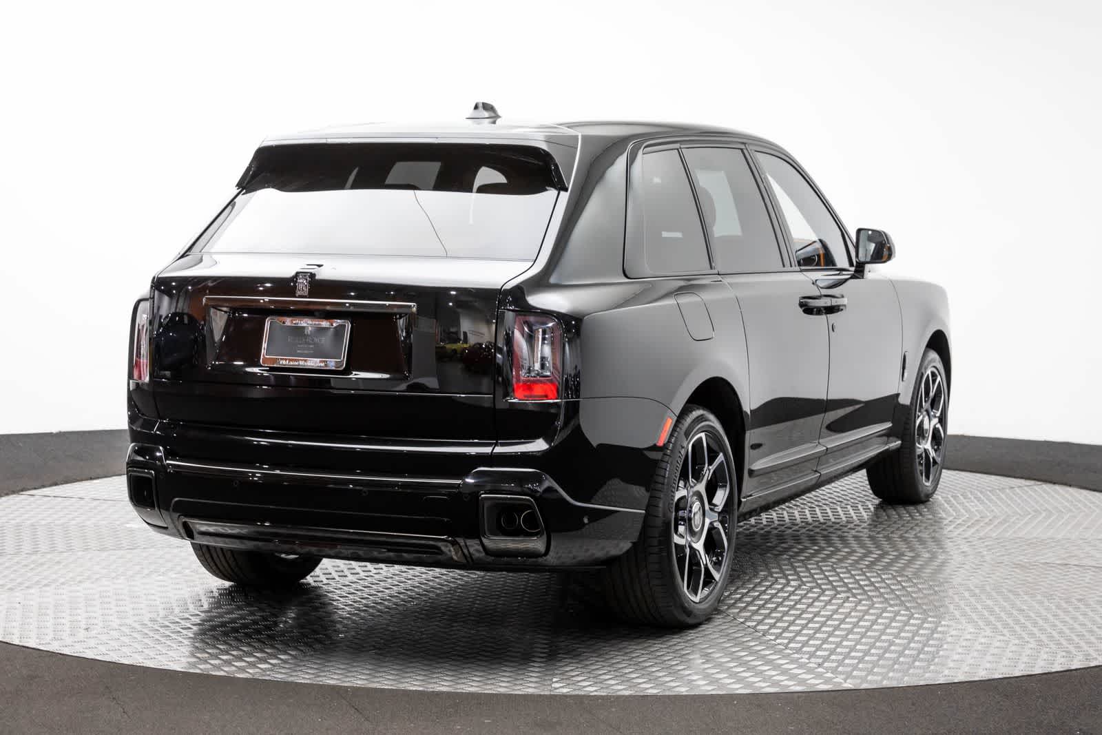 Rolls-Royce Cullinan Black Badge 2027