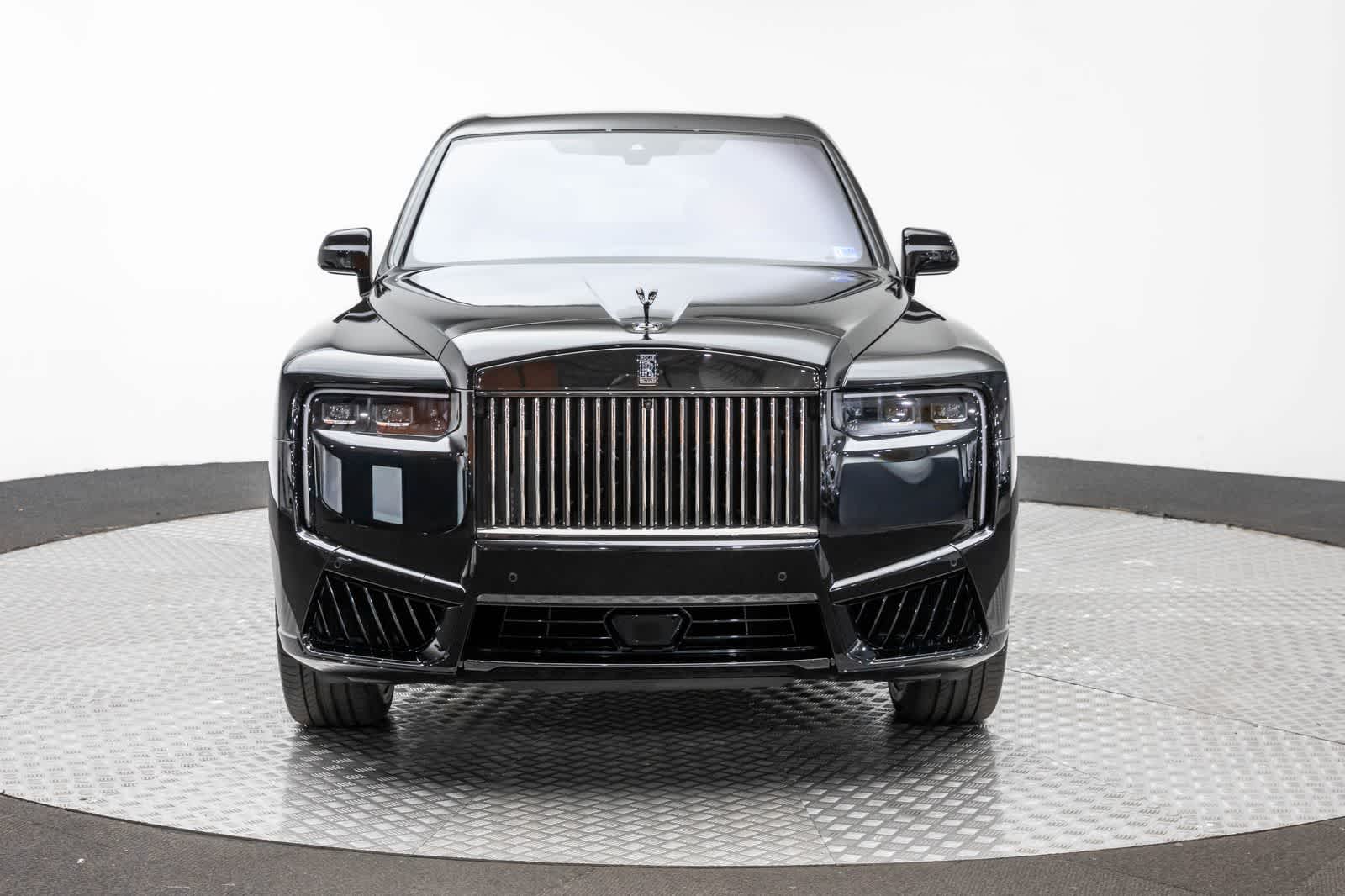 Rolls-Royce Cullinan Black Badge 2027