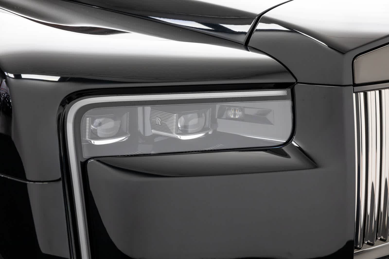Rolls-Royce Cullinan Black Badge 2027