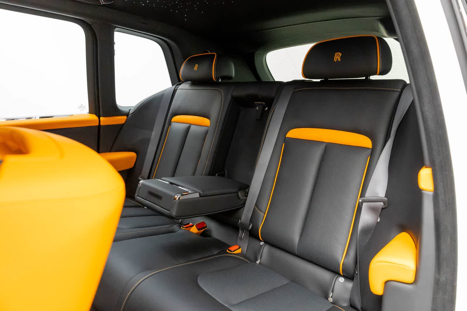 Rolls-Royce Cullinan Black Badge 2027