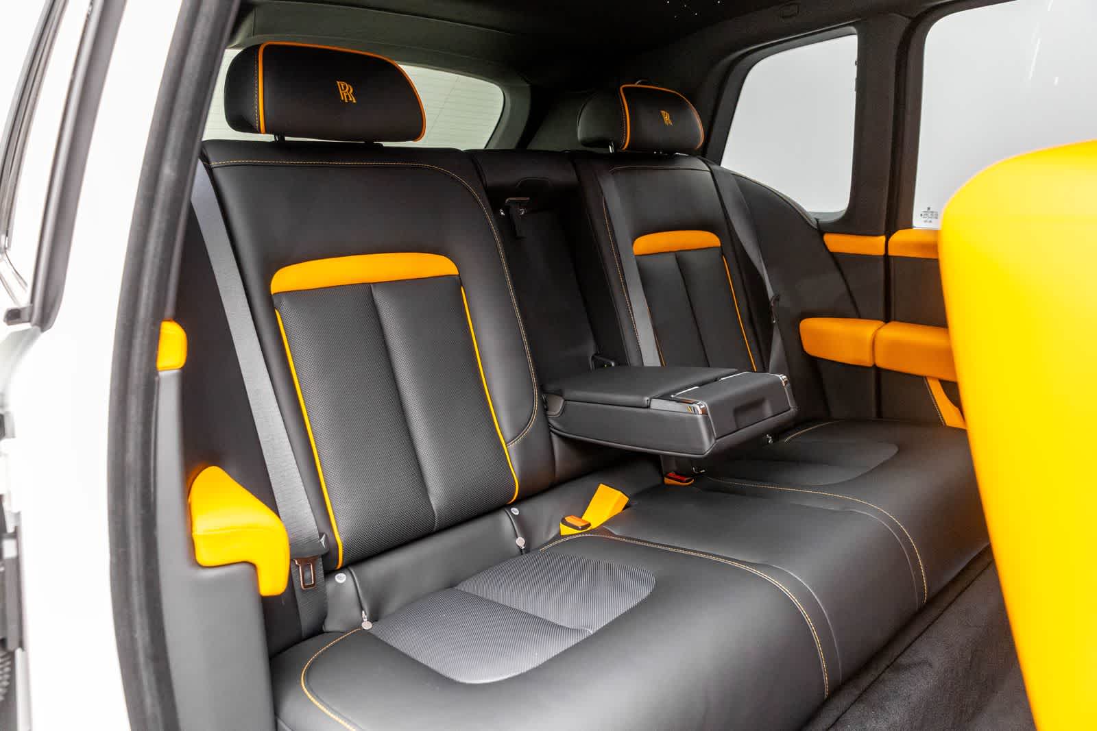 Rolls-Royce Cullinan Black Badge 2027