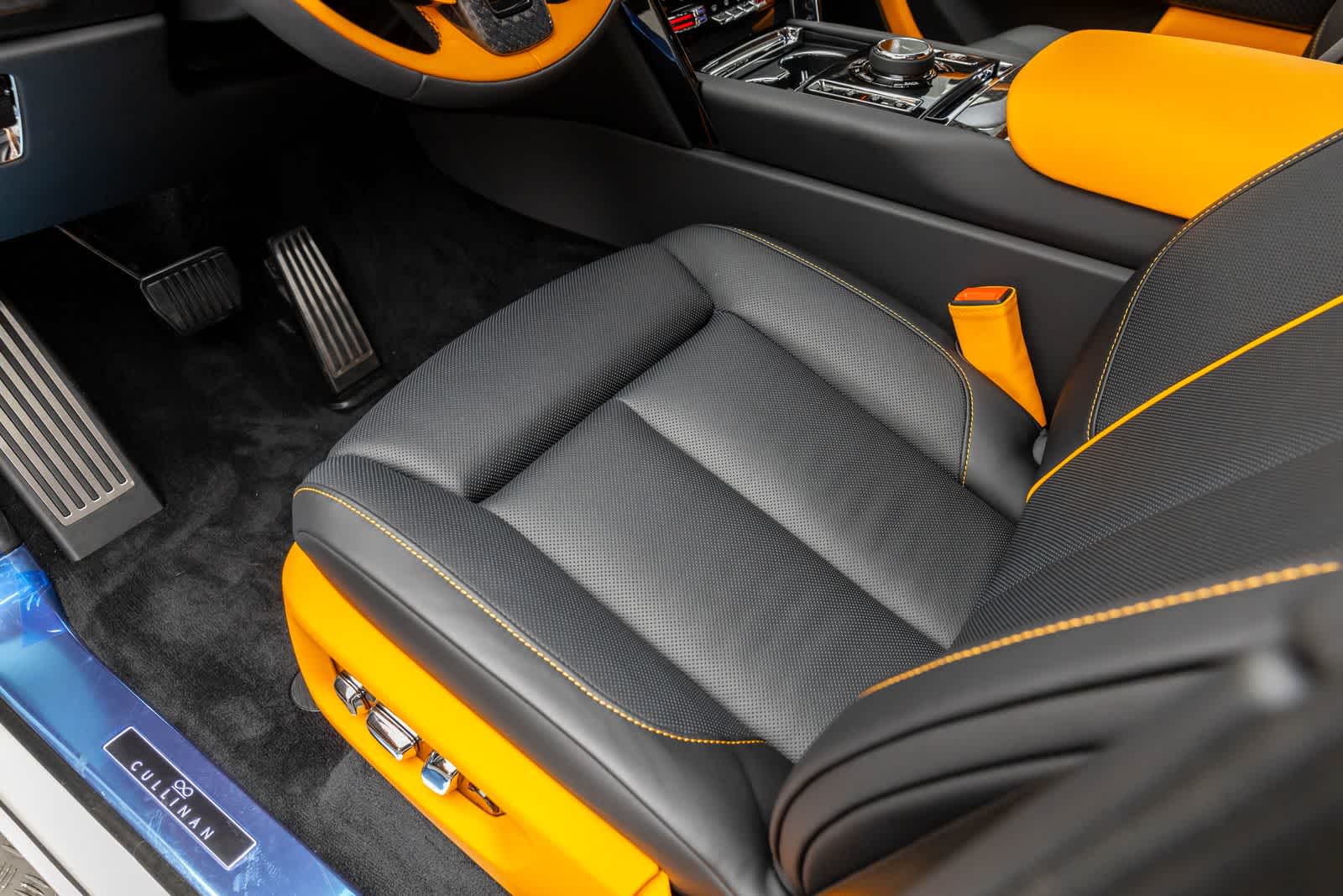 Rolls-Royce Cullinan Black Badge 2027
